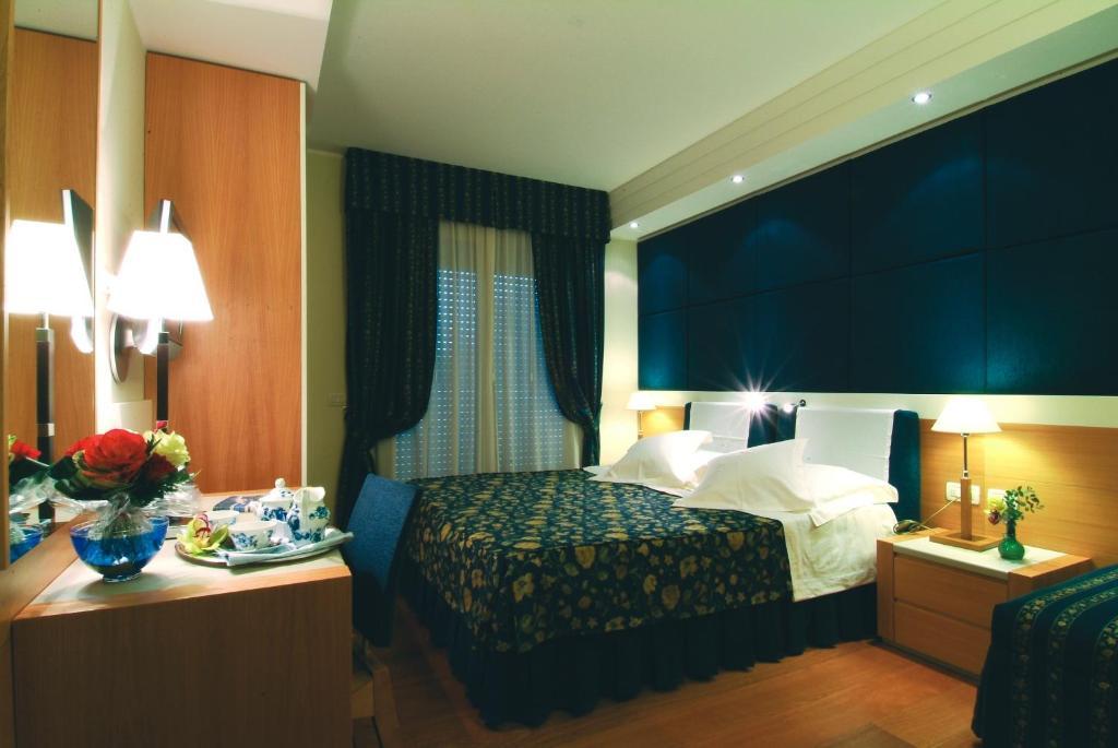 Aparthotel England リッチョーネ 部屋 写真